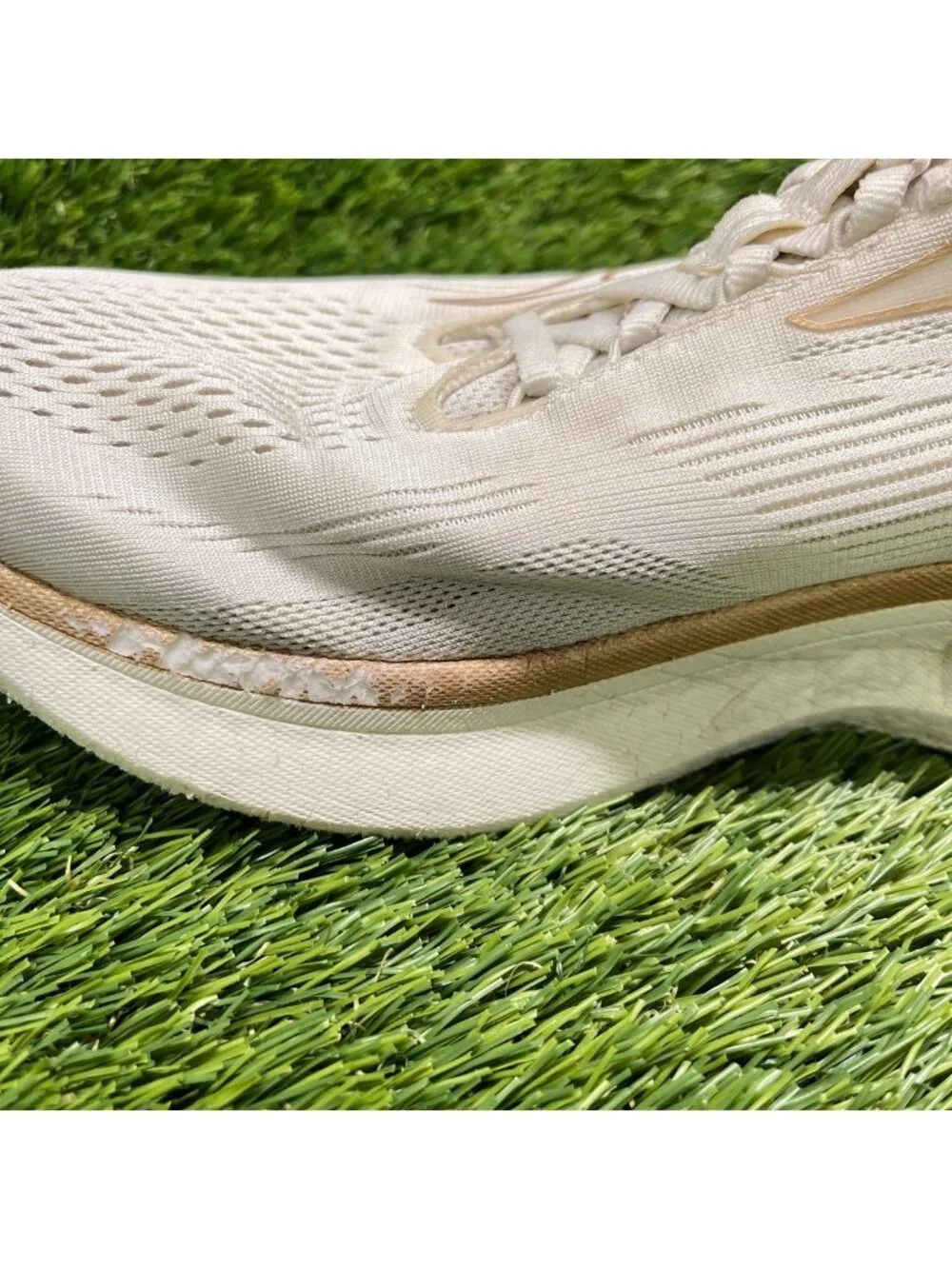 Saucony Ride 18 Womens Size 8.5 Ivory Athletic Running Walking Shoes Sneakers